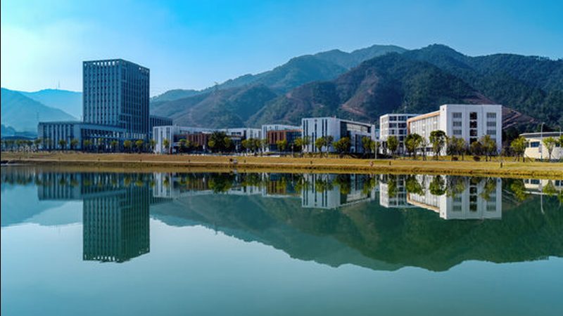 揭秘：电子产品批发市场，如何甄选排名前十的厂家？**